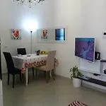 아파트 Center House